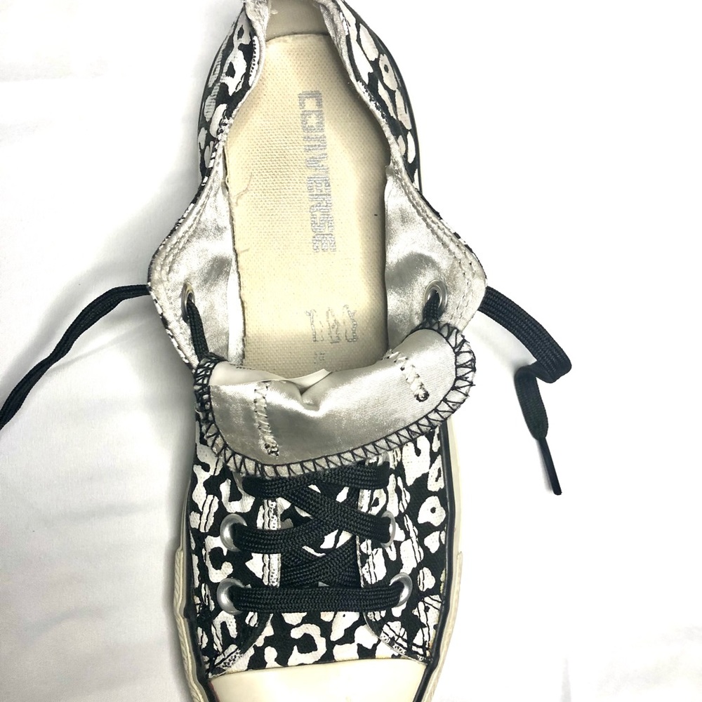 Converse - Picture 2 of 5